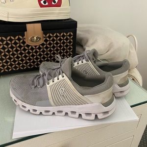 GRAY SIZE 8 On Clouds GENTLY worn!!